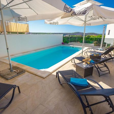 Apartment Jerry With Private Pool Milna (Brac) Exterior foto