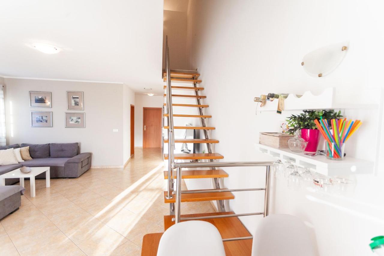 Apartment Jerry With Private Pool Milna (Brac) Exterior foto