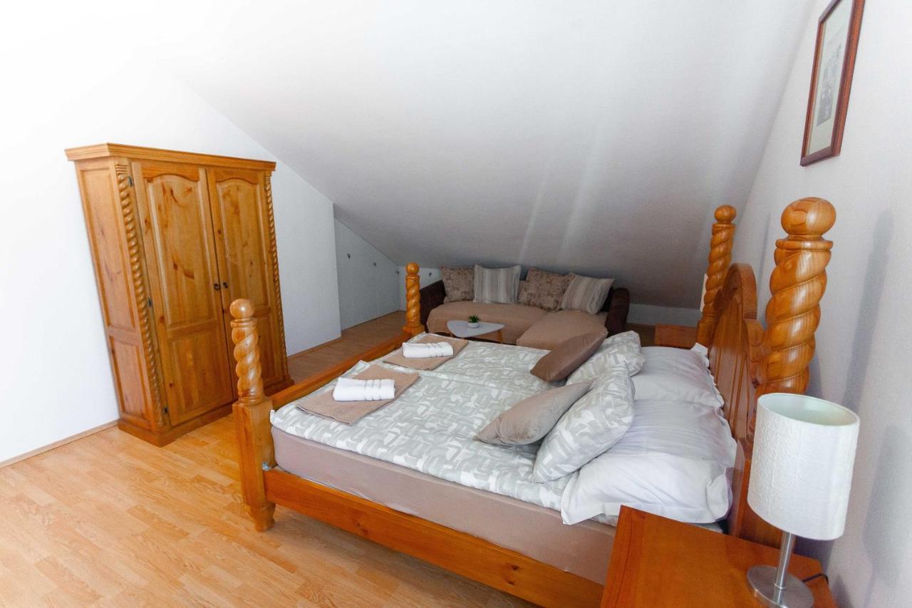 Apartment Jerry With Private Pool Milna (Brac) Exterior foto