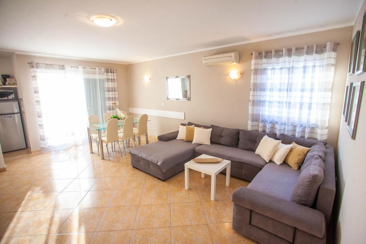 Apartment Jerry With Private Pool Milna (Brac) Exterior foto