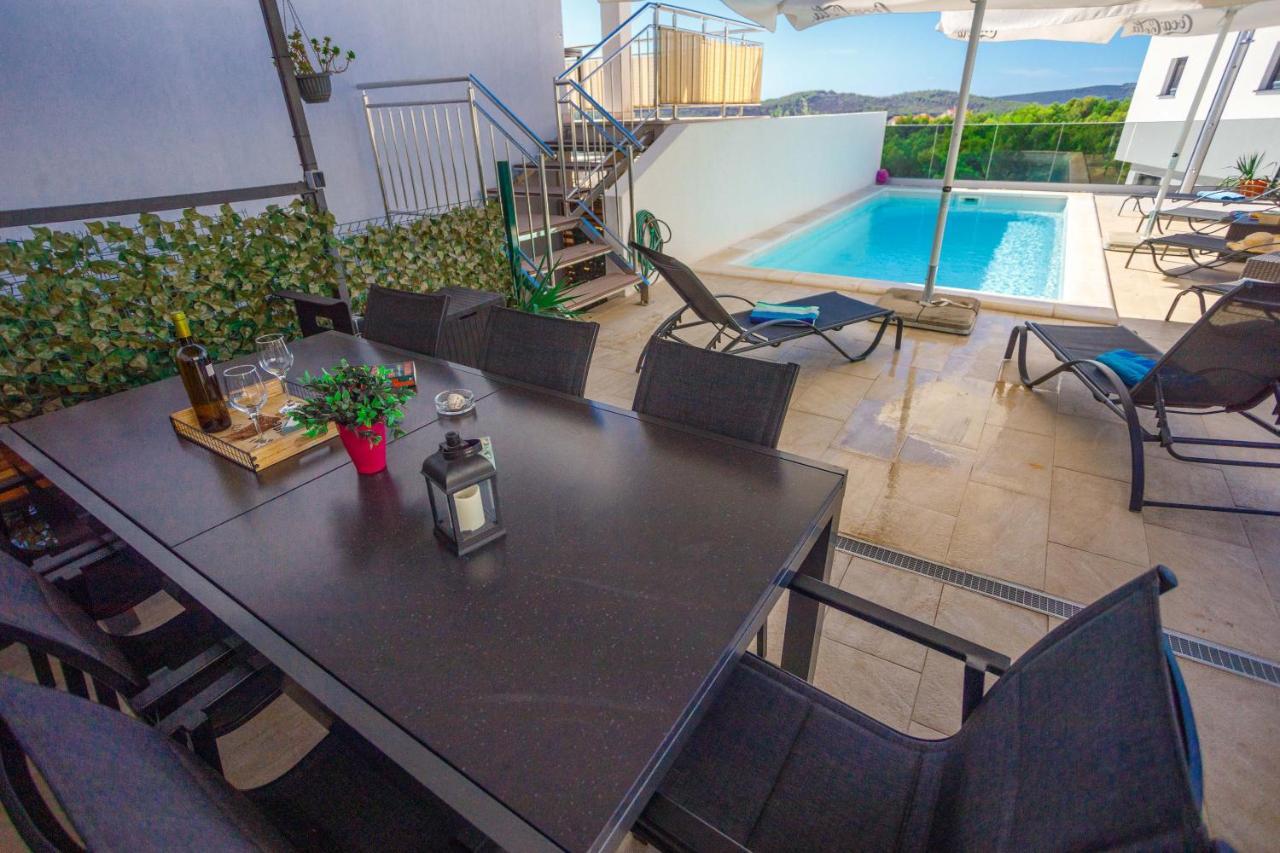 Apartment Jerry With Private Pool Milna (Brac) Exterior foto